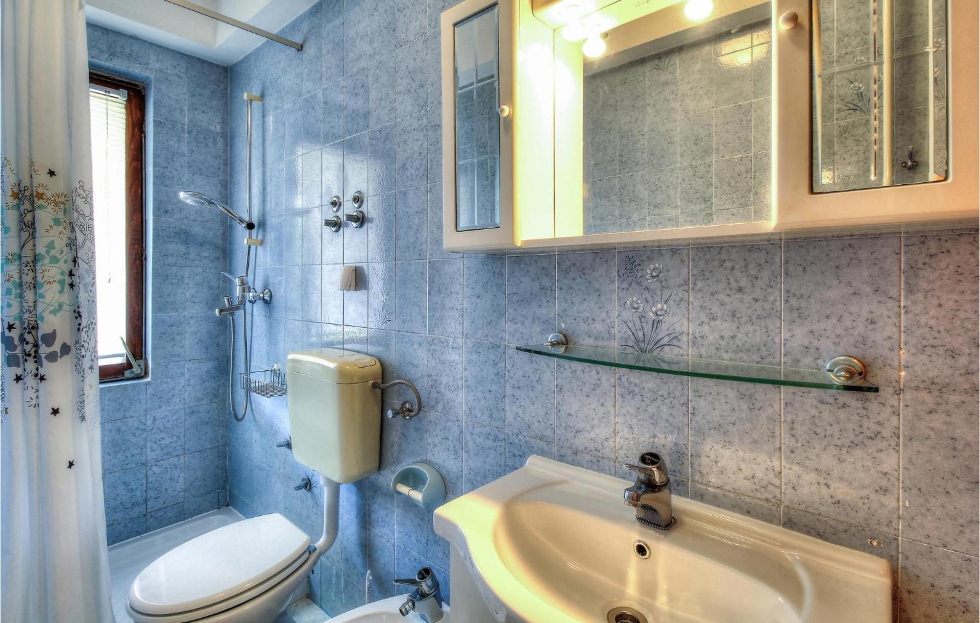 Amazing Apartment In Porec With Wifi Exterior foto