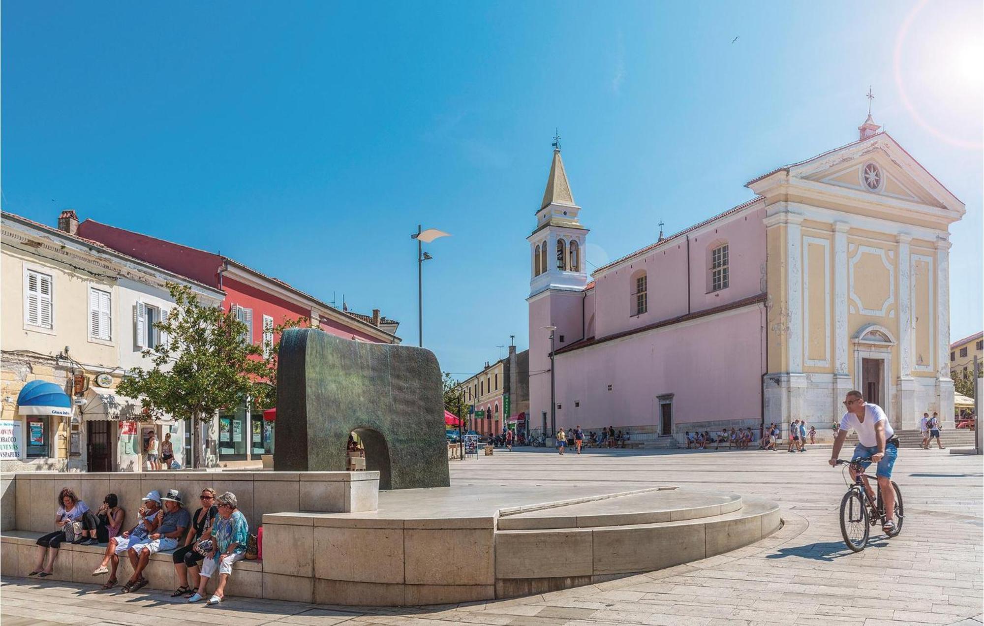 Amazing Apartment In Porec With Wifi Exterior foto