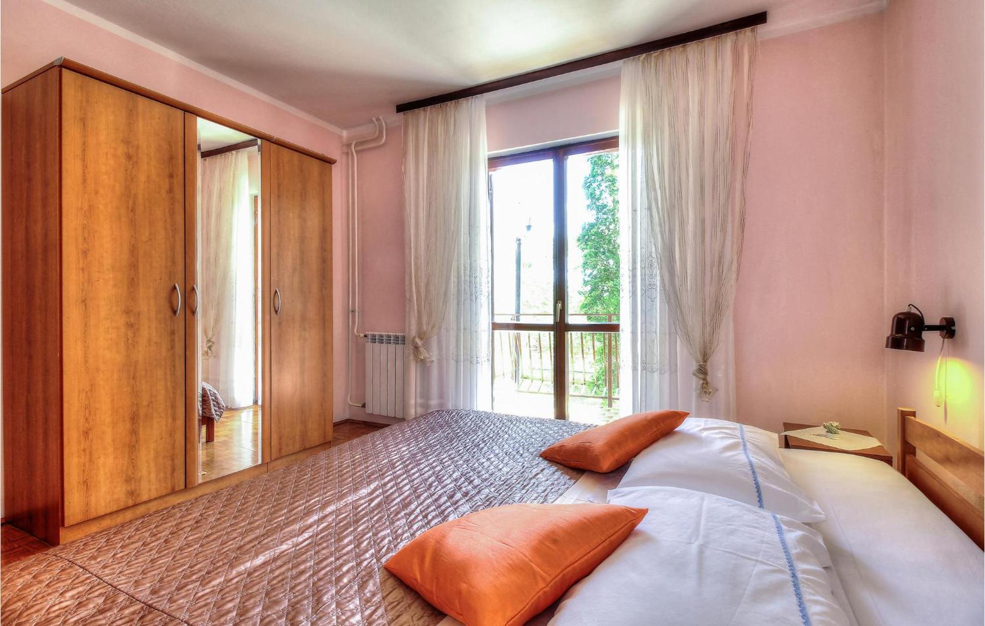 Amazing Apartment In Porec With Wifi Exterior foto